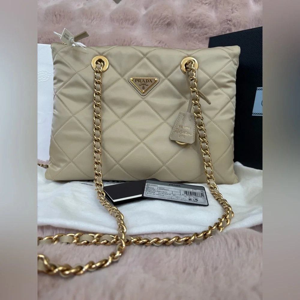 Prada Cream Quilted shoulder Bag with Gold Chain - Picture 3 of 13